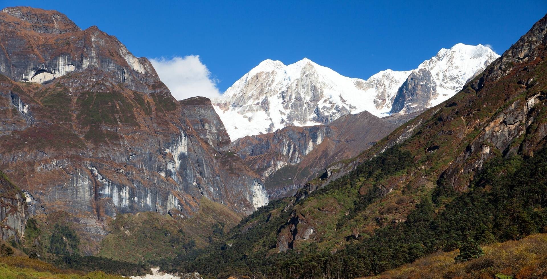 Barun-Valley-Of-Nepal