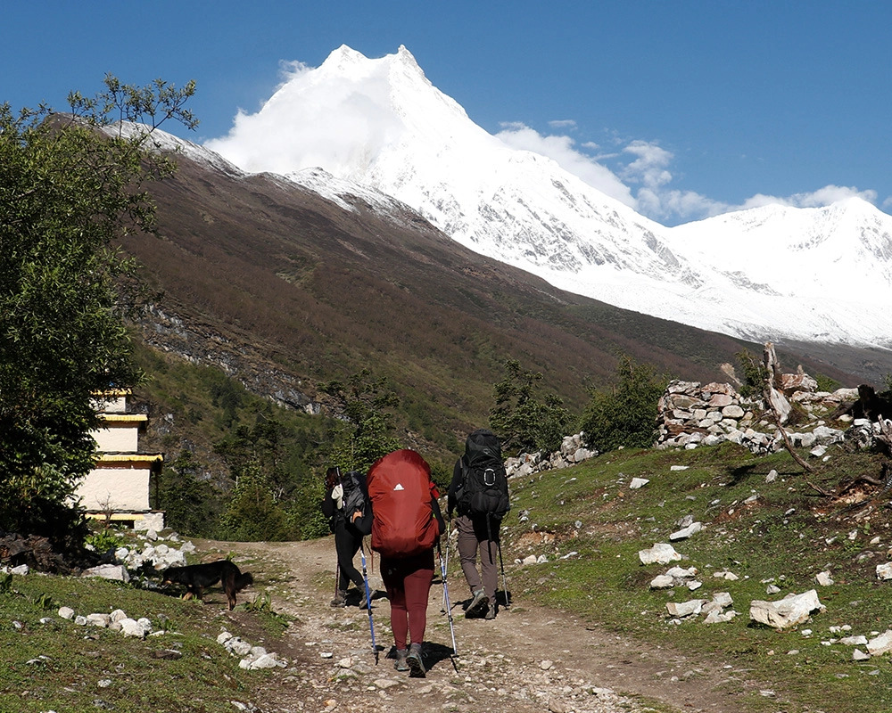 Nubri Valley Trek